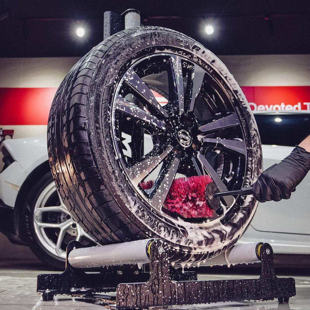 Maxshine | Wheel Stand Tire Roller - Detailers Warehouse